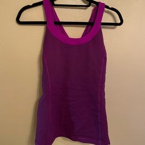 Lululemon tank top with build in bra